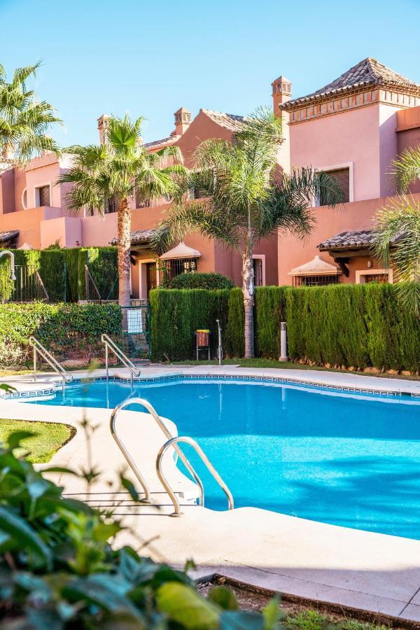 Vakantiehuis Townhouse Azata Golf - 5 Min Driving From The Beach